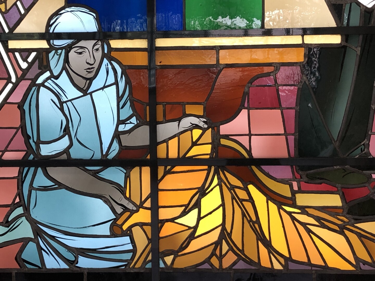 Bleiglasbild von Josef Raukamp und Robin Christian Andersen, dessen Entwurf mit 1929 datiert ist und in den frühen 1930er Jahren umgesetzt wurde.